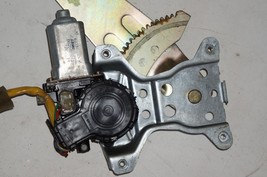 2003-2004 INFINITI G35 SEDAN REAR DRIVER LEFT DOOR WINDOW MOTOR & REGULATOR image 4