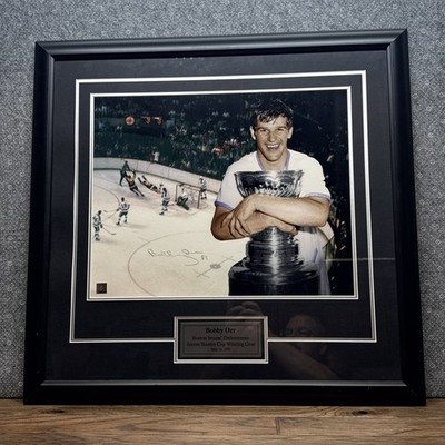 Bobby Orr Autographed 16x20 Photo Framed &amp; Matted Orr Hologram Highland ... - $222.75