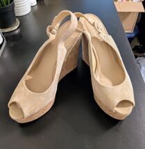 Veronica Beard 9 Dali Suede Peep Toe Cork Wedge Platform Sandal Vguc - $54.44