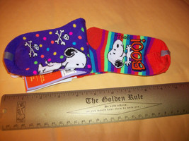 Peanuts Gang Girl Clothes 2 Snoopy Halloween Treat Accessory Socks Boo Footwear - £4.54 GBP