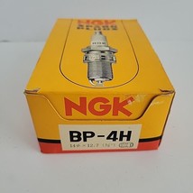 Lot 10 Ngk BP-4H Spark Plugs Nos New In Box BP4H - £15.96 GBP