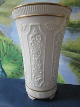 Lenox Vase Ivory Color Gold Rim Versailles 8 3/4&quot; - £43.52 GBP