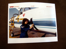 SALLY RIDE NASA ASTRONAUT KODAK RED SERIAL STS-7 MISSION CHECKS OVER T-3... - £232.19 GBP