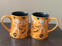 Eli &amp; Ana Set of 2 Coffee Mugs Skeleton Bats Orange Halloween - £27.96 GBP