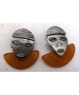 Vtg African Mask Inspired Silver Tone and Sea Glass Clip-On Earrings Uni... - $278.27 MXN