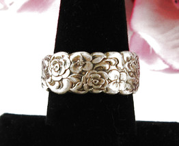 Vintage FLOWER BLOOMS RING Heavy Wide Floral Some Silver Silvertone Size... - £14.75 GBP