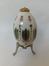 Lenox China Treasures Collection Porcelain Egg w/ Gold Metal Stand 1994 - £14.54 GBP