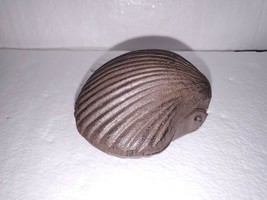 Vintage Heavy Cast Iron Clam Shell Nautical Seashell Hinged Trinket Stash Box - £14.78 GBP