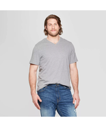 Goodfellow &amp; Co™ ~ Men&#39;s ~ Short Sleeve ~ V-Neck ~ T-Shirt ~ Size Small ... - $42.10 CAD