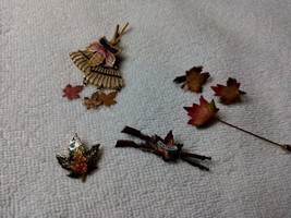 Maple Leaf Montreal rifle brooch, enamel pin, rake brooch, leaf earrings w pin - £11.94 GBP