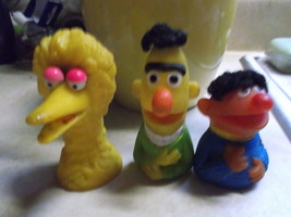 Sesame Street Muppets Finger Puppets - Bert, Ernie and Big Bird circa 1980&#39;s - £15.98 GBP