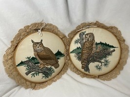 Owl fabric round wall hangings 3D  look vintage - $14.03