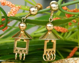 Vintage Pagoda Dome Screwback Earrings Dangles Gold Tone By Alice - £15.94 GBP