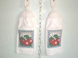 NEW    Kitchen Set, 2 hanging crochet top towels  Apples - £4.77 GBP