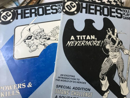 Lotto Di 2 Softcovers Dc Heroes Gioco di Ruolo 1985 Titan+ Powers &amp; Competenze - £7.08 GBP