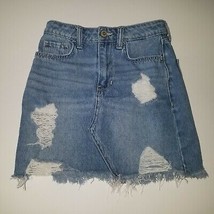 Hollister Distressed Denim Mini Short Skirt Jean Size 00 w23 Ultra High-... - £9.71 GBP