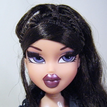 Bratz 2004 Girls Nite Out DANA in Passion 4 Fashion, Roxxi Twiins Jacket - £31.45 GBP