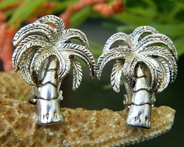 Vintage Palm Tree Earrings Tropical Clips Silver Tone Best Jewelry - £15.95 GBP