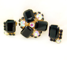 VIntage BIG RHINESTONE Brooch &amp; earrings Black and Aurora borealis clust... - $65.00
