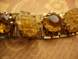 Vintage BOOKCHAIN bracelet Golden molded glass deco  BRACELET costume jewelry - £99.79 GBP