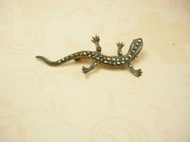 Vintage sterling Gecko lizard brooch loaded with sparkles - £75.93 GBP