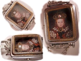 Jewelled Miniature portrait of Renaissance Queen with crown under glass necklace - £176.71 GBP
