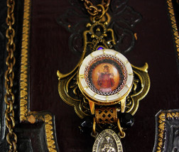 VIntage Infant of Prague Icon watch miniature sacred heart necklace - $95.00