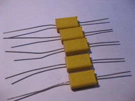 Philips Chicklet 341-MC-W84 .39uf 10% 100V Poly Film Capacitors 0.39 - NOS Qty 5 - $9.49