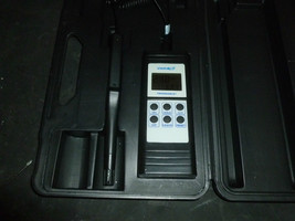 VWR Hygrometers Thermometers with Memory and Probe   Model 35519-050 - $153.00