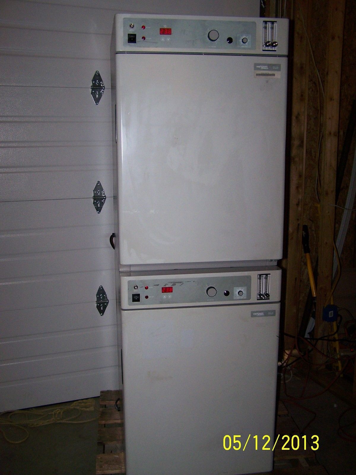 VWR Sheldon  Double Stack  Continuous Flow CO2 Incubators Model 5025 # 9... - $1,890.00