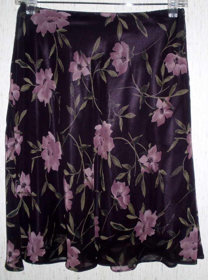 EXCELLENT WOMENS  EXPRESS FLORAL PRINT LINED SKIRT  SIZE S - $18.65