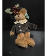 Bearington Collection Bear #1388 Kerri Teddy Bears Green Sweater Flower ... - $249.87 MXN