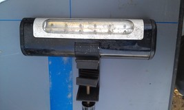 8DD72 Brookstone CLAMP-ON Battery Operated Led Worklight: Needs 4 &quot;D&quot; Cells, Fc - £6.78 GBP