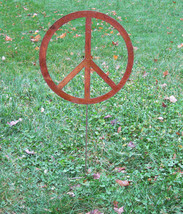 Peace Sign Garden Stake / Garden Art / Yard Art / Metal Art / Lawn Ornament / Ru - £43.84 GBP