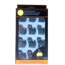 Wilton Halloween Icing Decorations 1 pack = 12  Black Cats Treat Toppers Candies - £4.33 GBP