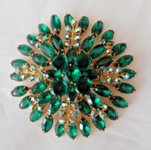 VINTAGE Large Green Rhinestones Layered Brooch AB Chatons Gold Tone Pron... - £63.17 GBP