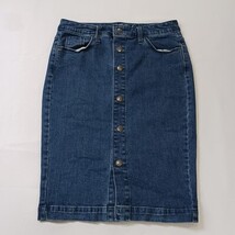 Universal Thread Women Blue Denim Skirt Size 2/26 Full Button 5 Pockets Waist 29 image 9