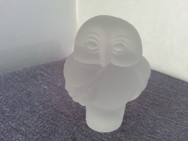 The Franklin Mint - Treasury of Owls Collection - Opaque Glass Art Nouveau Owl - £38.83 GBP