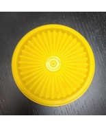 Tupperware Canister Lid 812 YELLOW Vintage Servalier Starburst Replaceme... - $247.18 MXN