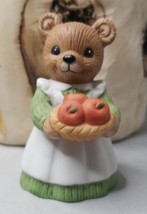 HOMCO Mama Bear Green Dress Basket of Pumpkins Autumn 5209 Thanksgiving Fall - £6.86 GBP