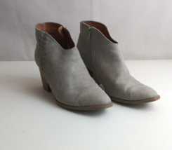 Qupid Women&#39;s Gray Suede Side Zip Ankle Boots Heels Size 9 - £15.45 GBP