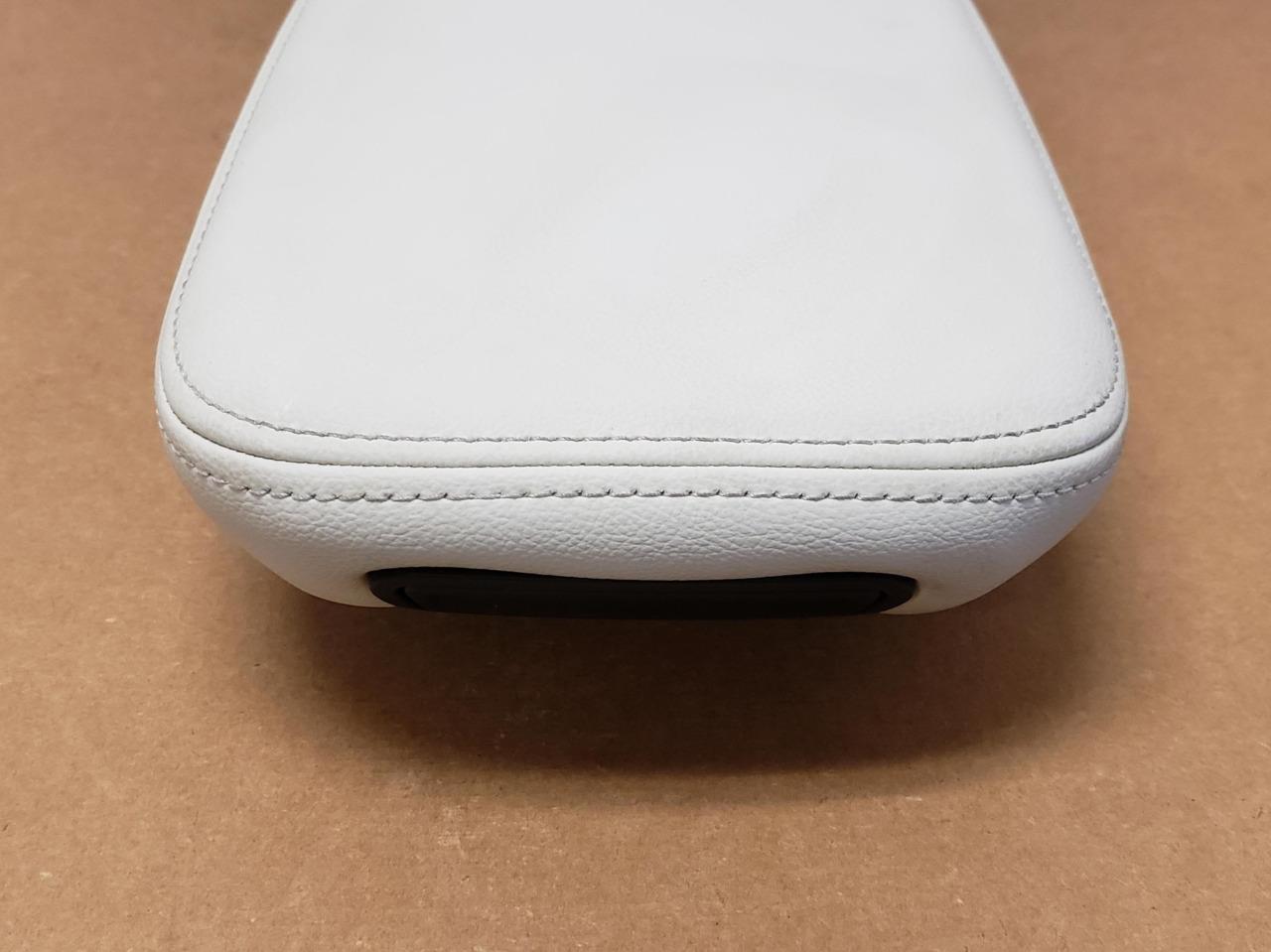OEM 2014-2019 Chevrolet Impala Center Console Armrest Lid Light Wheat 84045639 Item image 3