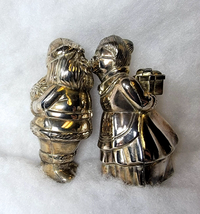 Christmas Santa Claus &amp; Mrs Claus Kissing Salt Pepper Shakers Silver Plated - £10.24 GBP