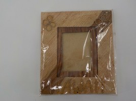 3.5X2.5 Photo Leaf Picture Frame Handmade Combo Of Natural Leaves Recycled Paper - $21.99