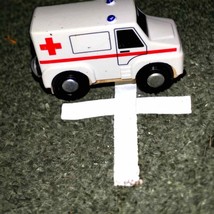 Vintage  diecast ambulance - £17.13 GBP