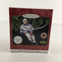 Hallmark Keepsake Ornament Hockey Greats Wayne Gretzky Trading Card New 1997 - $47.47