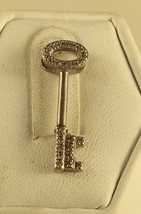 Vintage Sterling Signed Ross Simons R 925 CZ Oval Modern Skeleton Key Pendant - £28.48 GBP