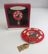 1993 Hallmark Keepsake Special Dog Photo Holder Christmas Ornament - $110.57 MXN