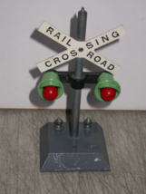 American Flyer 760 Metal Illuminated Railroad Highway Crossing Signal TE... - $19.99