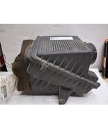 07 08 09 GMC Yukon Tahoe Silverado Sierra 6.0 L engine air cleaner box OEM - $1,531.74 MXN
